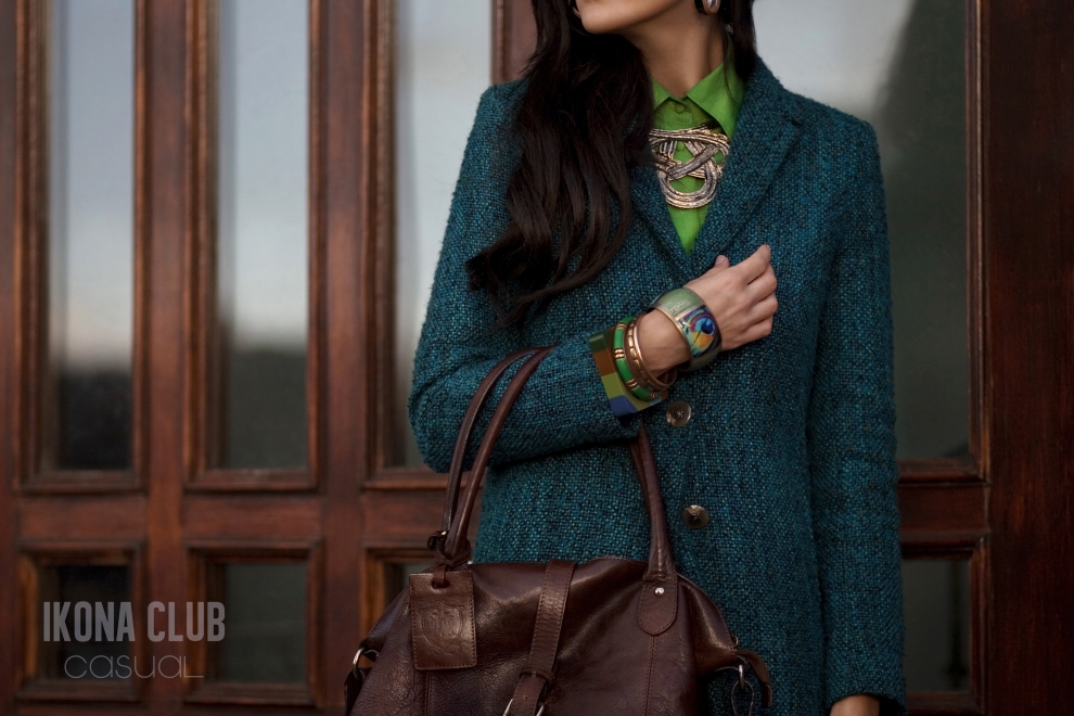 Street fashion photo | Green coat 